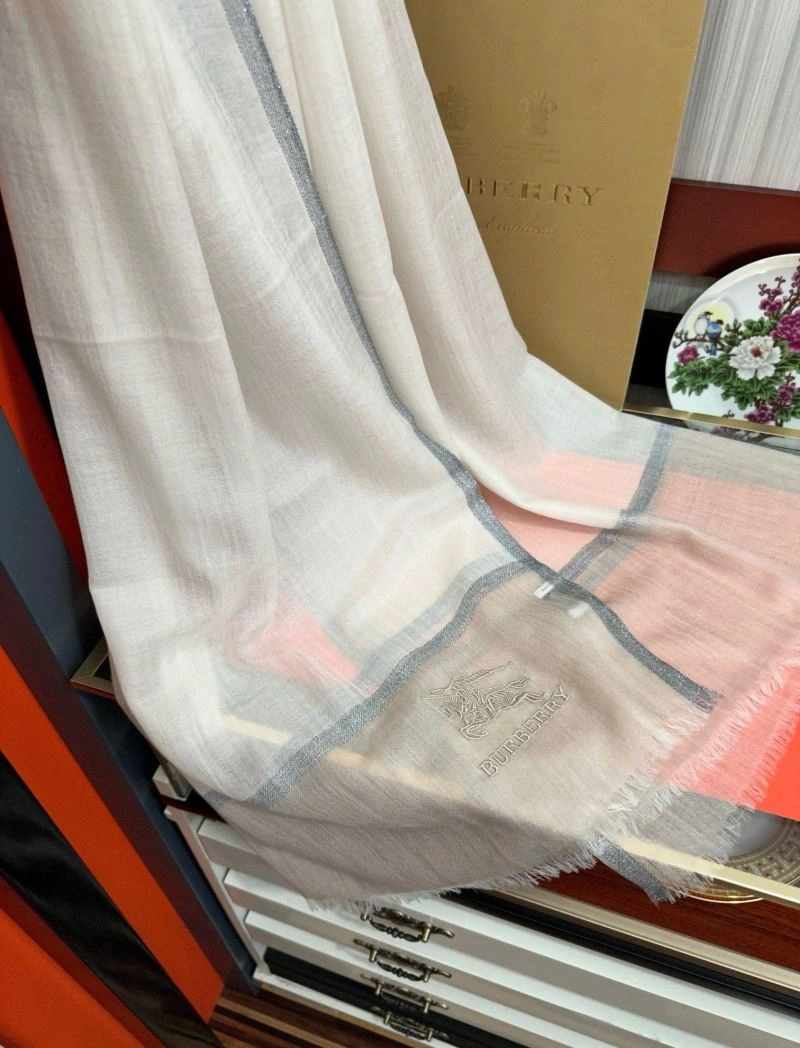 Burberry Scarf Youthful 271363
