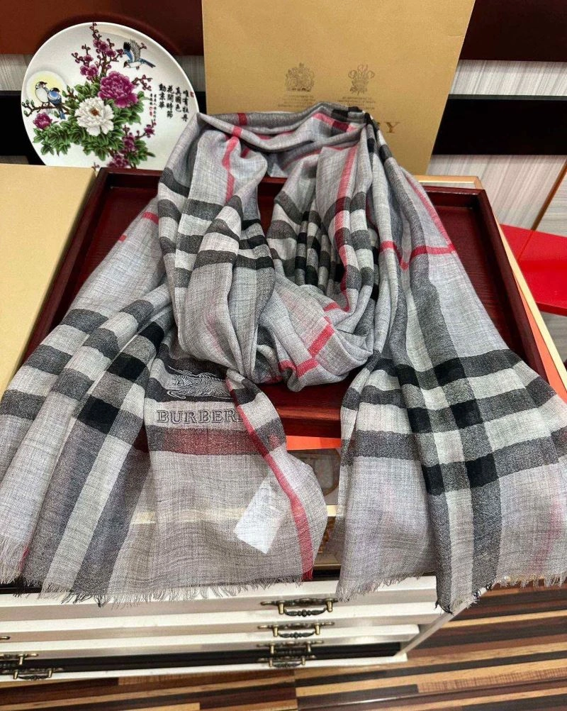 Refined Burberry Scarf 271361