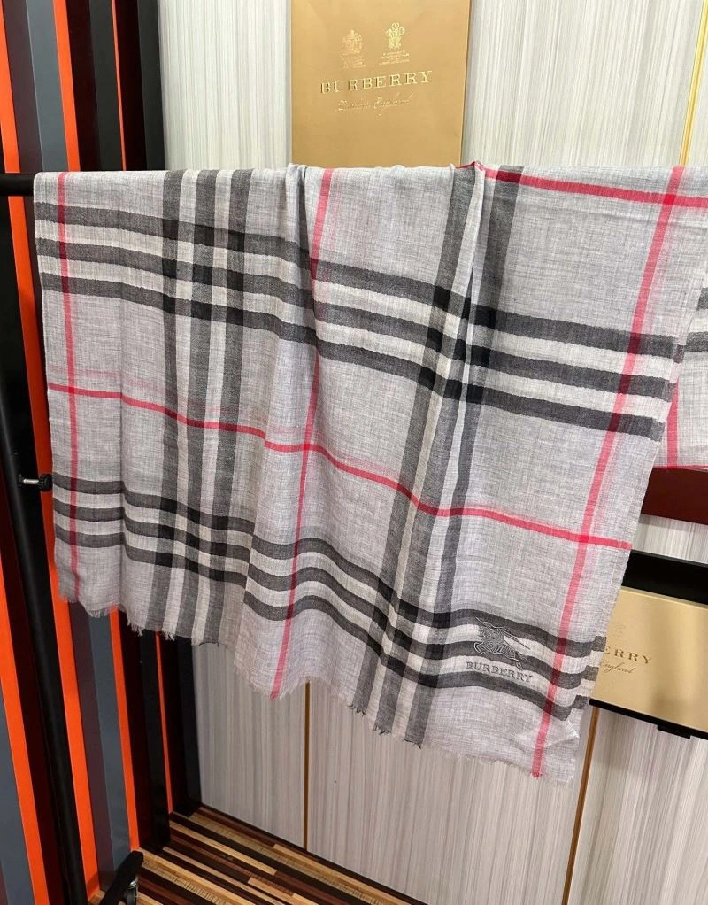 Refined Burberry Scarf 271361