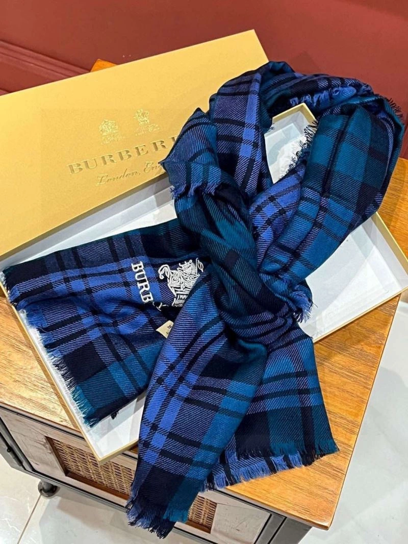 Sophisticated Burberry Scarf 271355