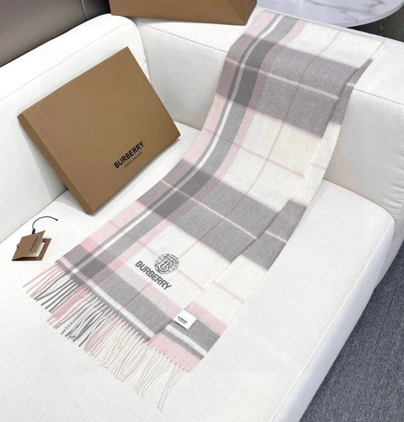 Sophisticated Burberry Scarf 271351