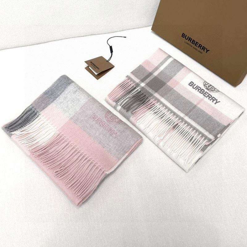 Sophisticated Burberry Scarf 271351