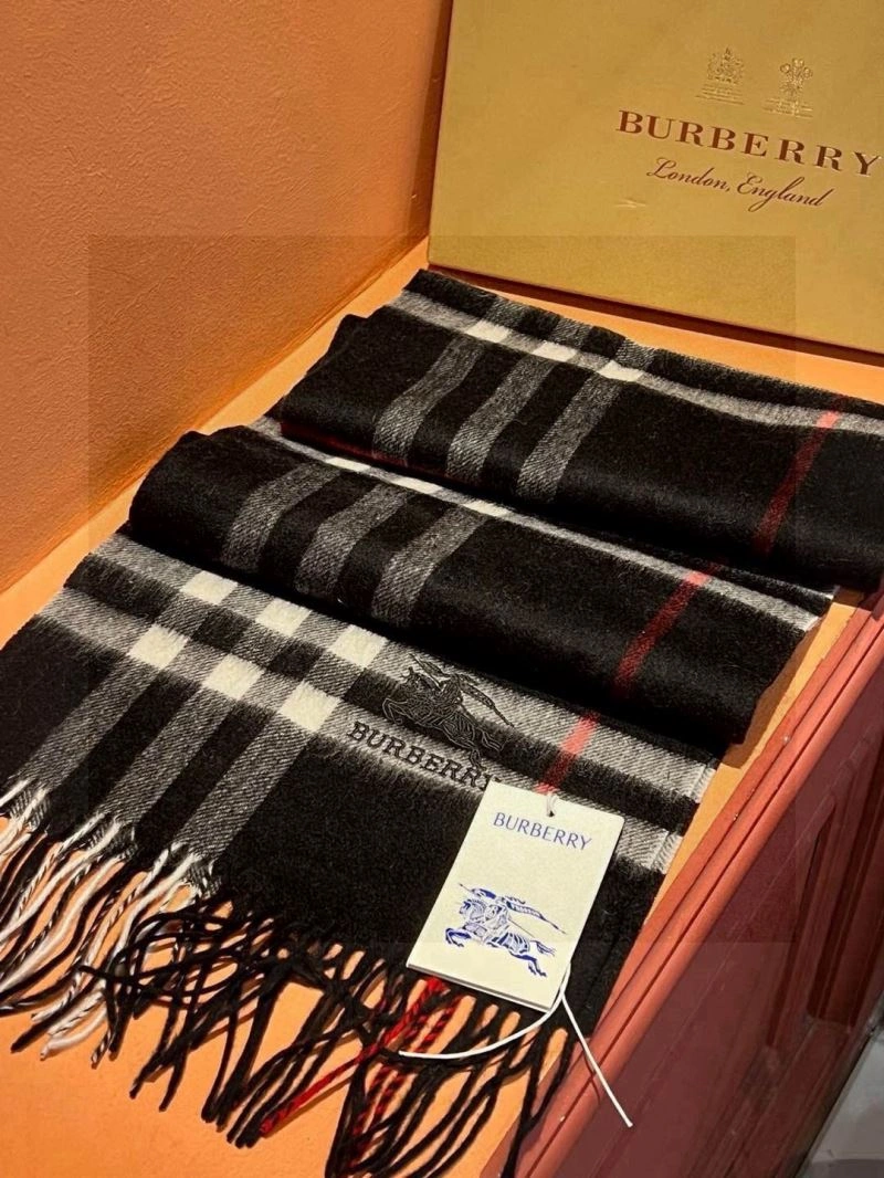 Burberry Scarf Compact 271348