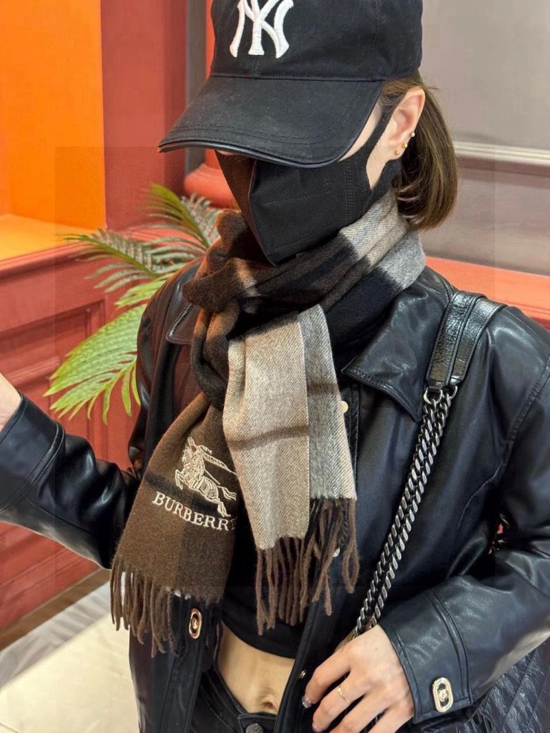 Fashionable Burberry Scarf 271330