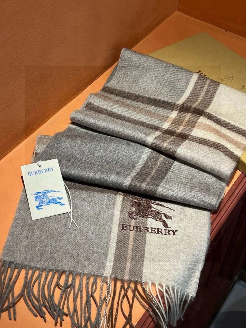Burberry Scarf UrbanChic 271356