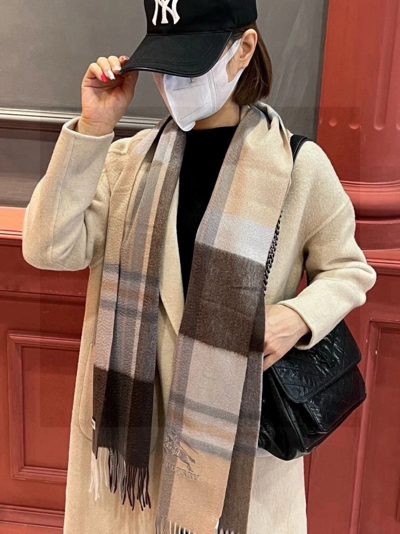 Burberry Scarf Bold 271344