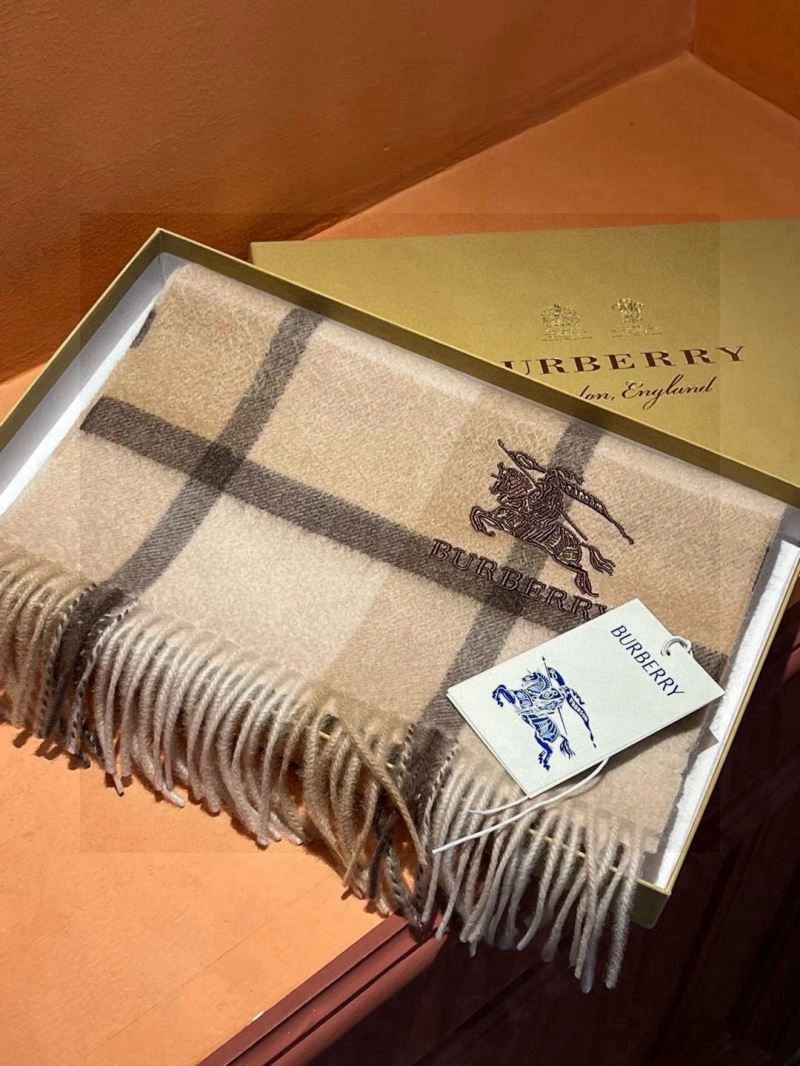 WaterResistant Burberry Scarf 271347