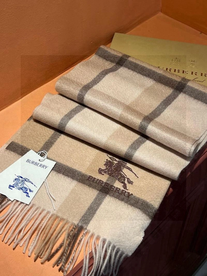 WaterResistant Burberry Scarf 271347