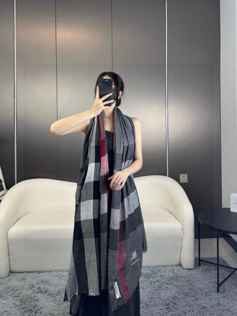 Burberry Scarf Refined 271313