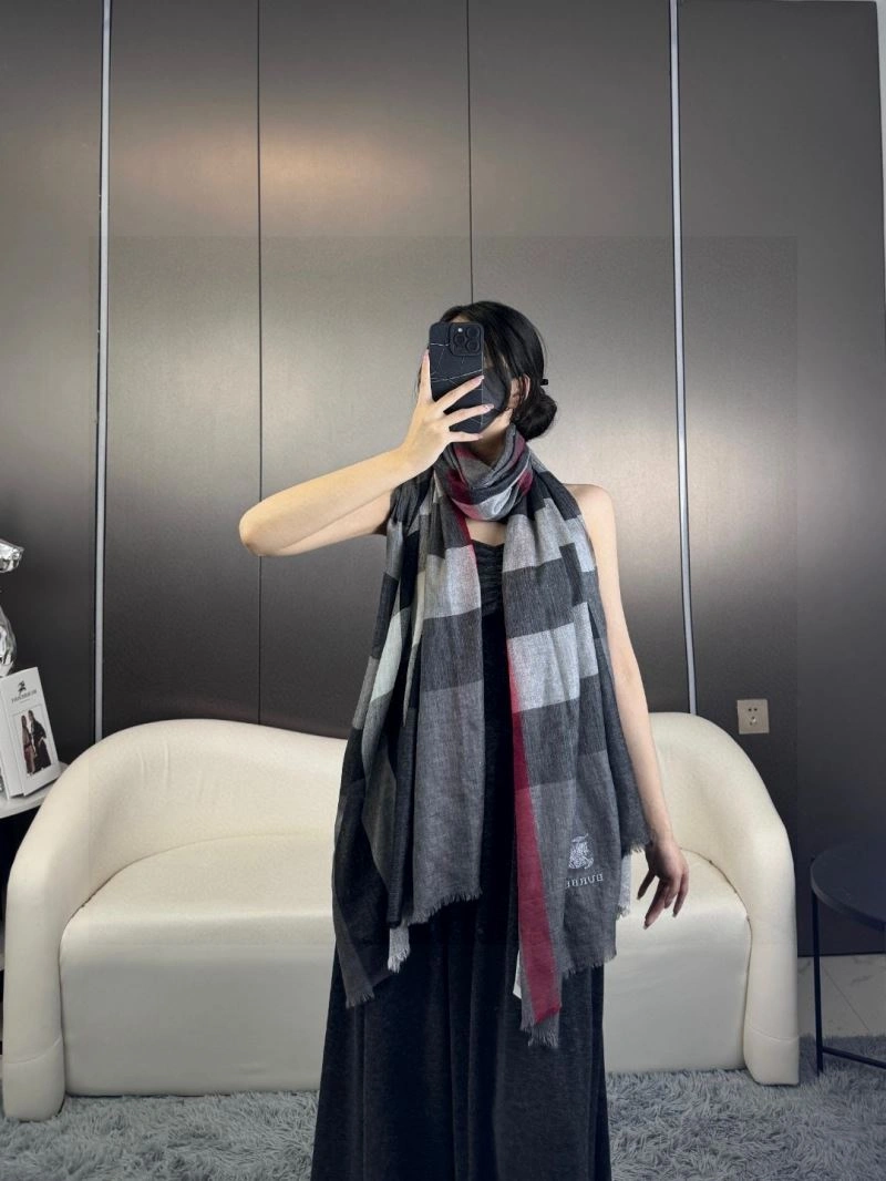 Burberry Scarf Refined 271313