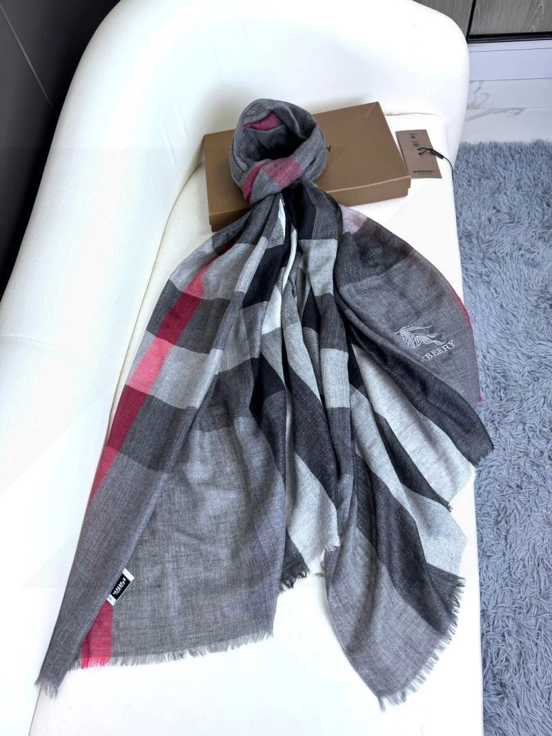 Burberry Scarf Refined 271313