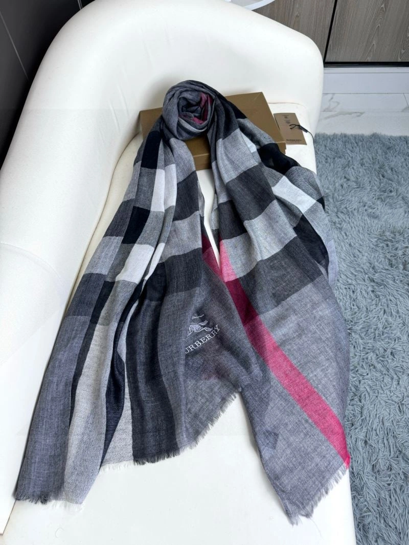 Burberry Scarf Refined 271313
