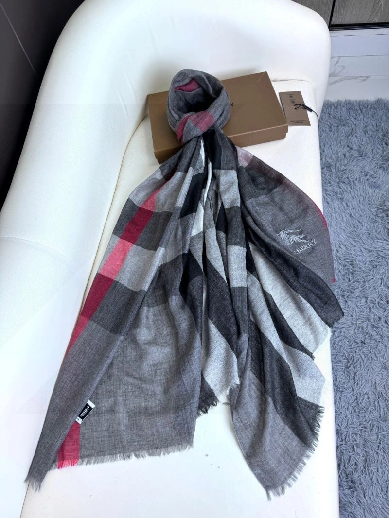 Burberry Scarf Refined 271313