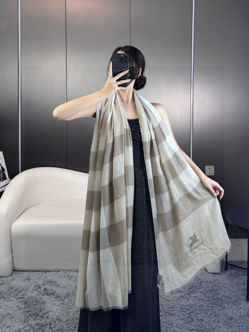 HighPerformance Burberry Scarf 271292