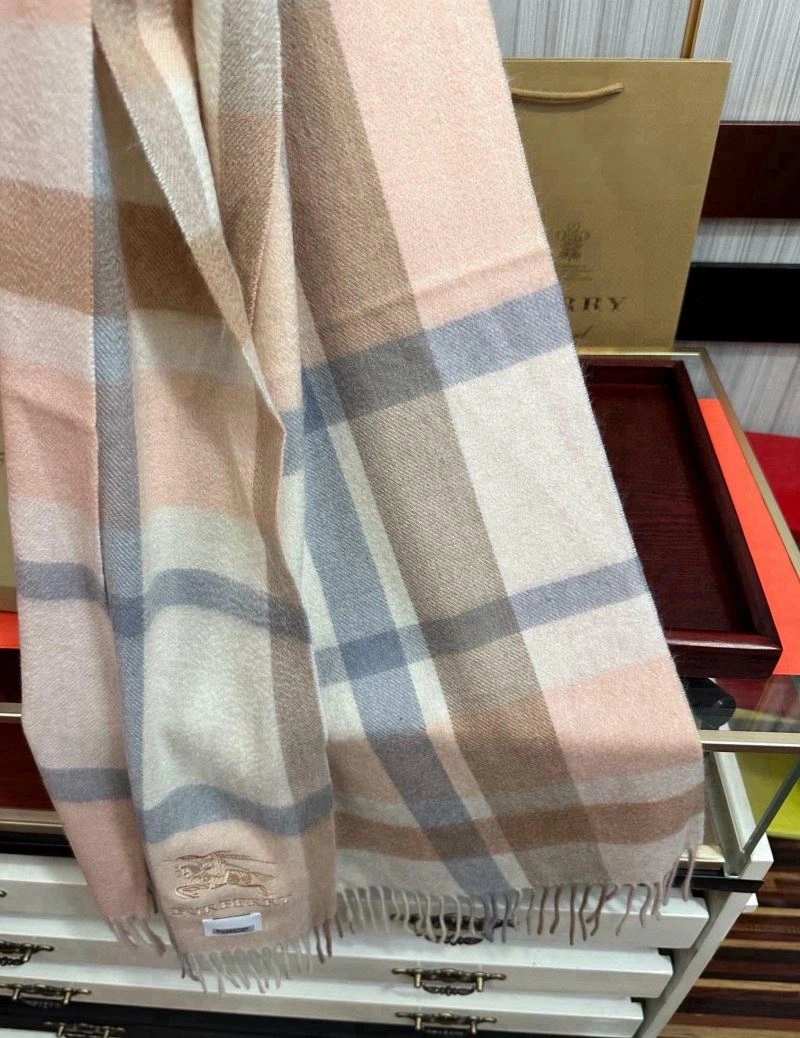 Attractive Burberry Scarf 271290