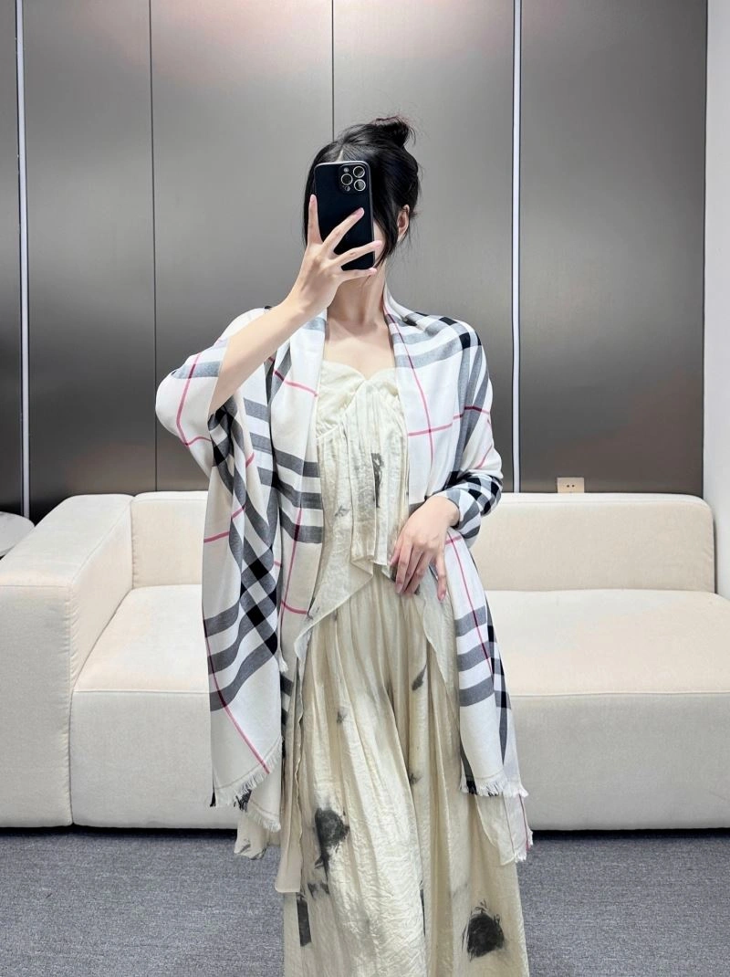 Stylish Burberry Scarf 272006