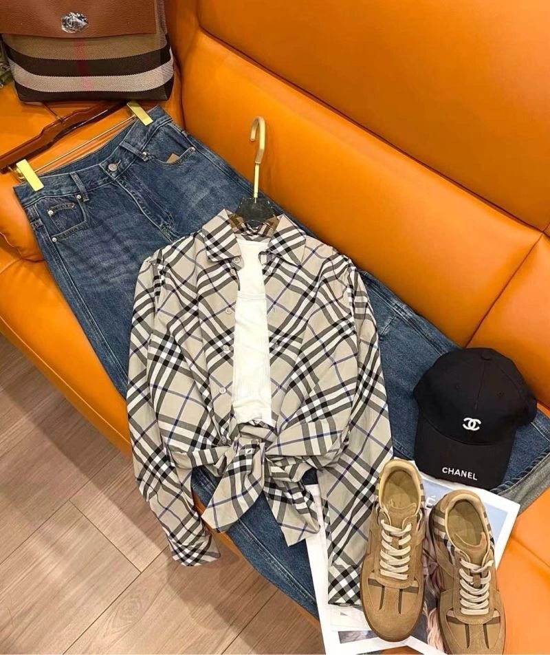 Unisex Burberry Shirts 103641