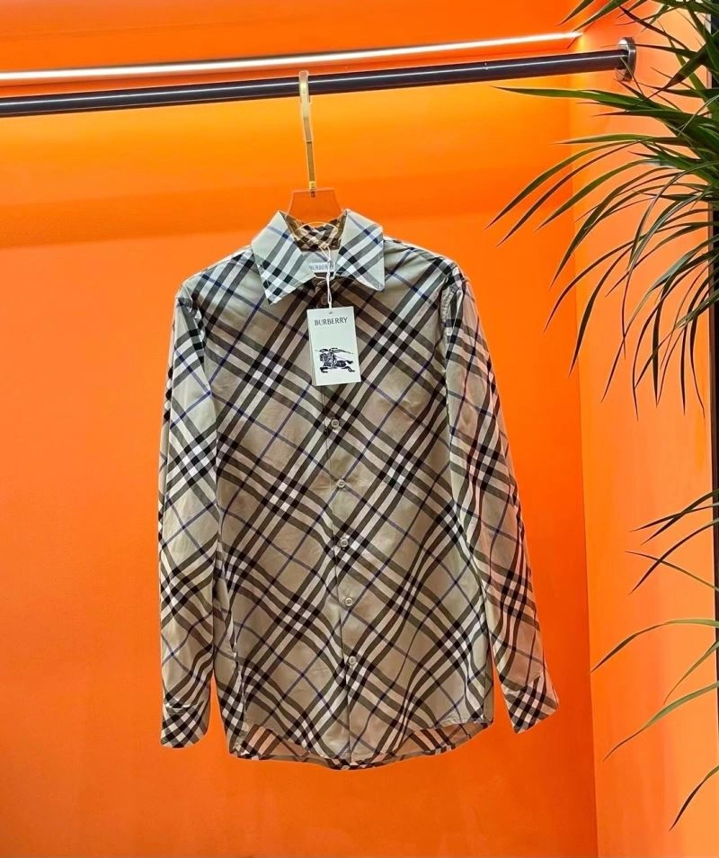 Unisex Burberry Shirts 103641