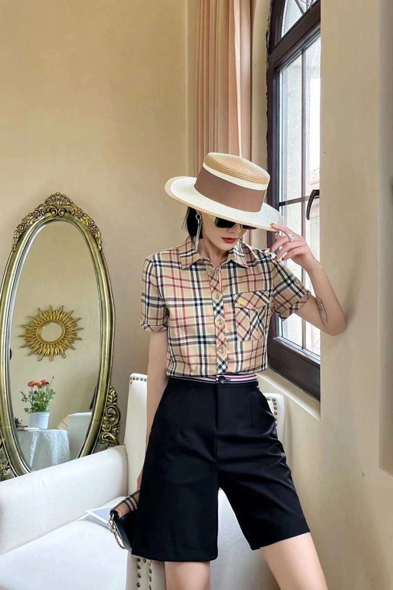 Vibrant Burberry Shirts 103580