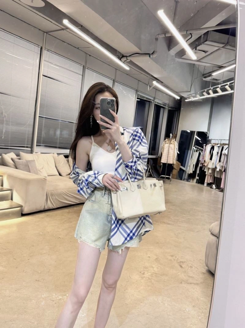 Sporty Burberry Shirts 103619