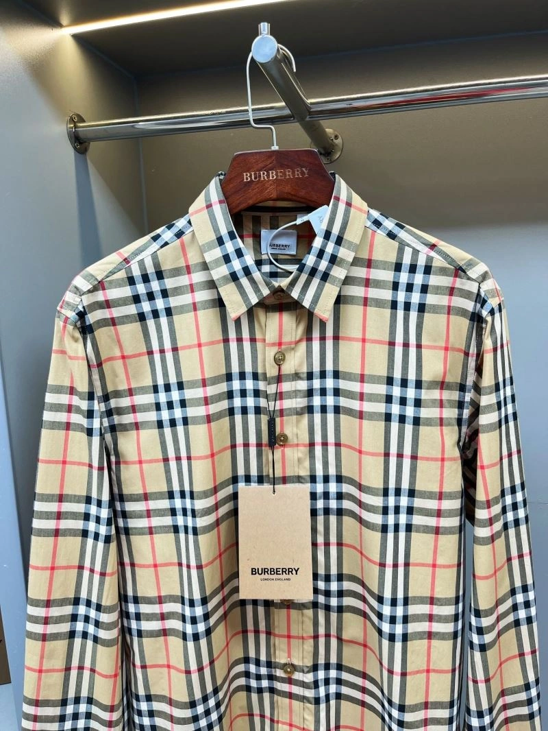 Sleek Burberry Shirts 101641