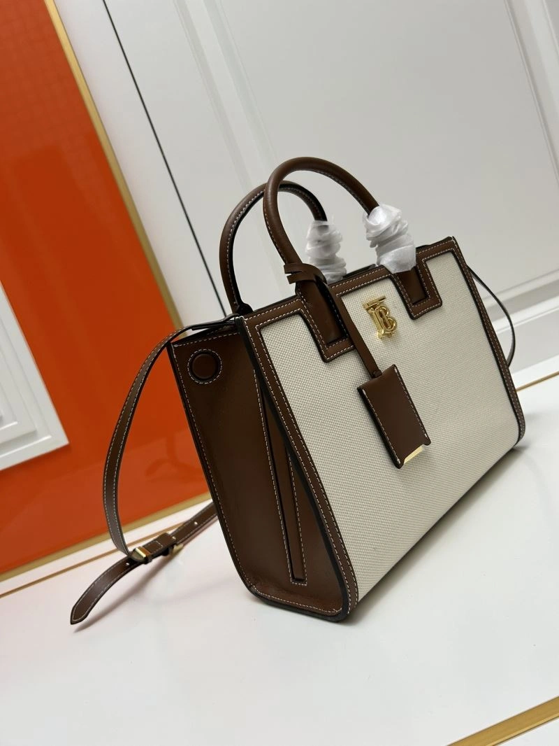 Burberry Shopping Bags ZipUp 84571