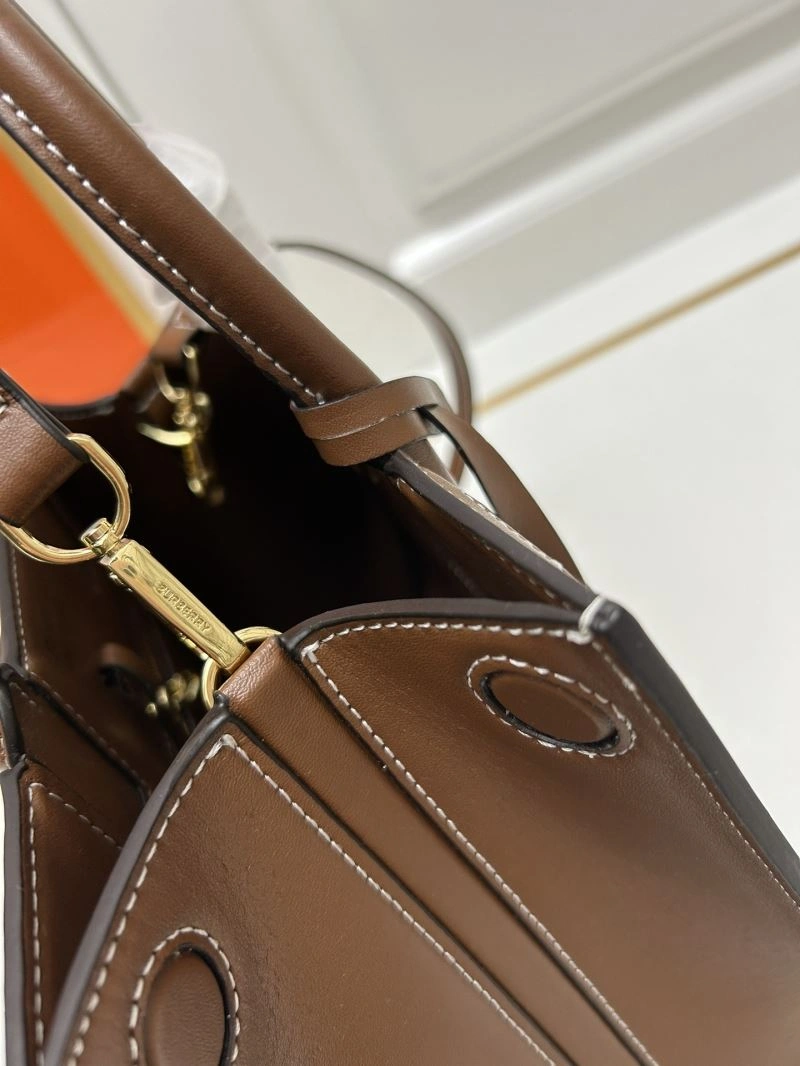 Burberry Shopping Bags ZipUp 84571