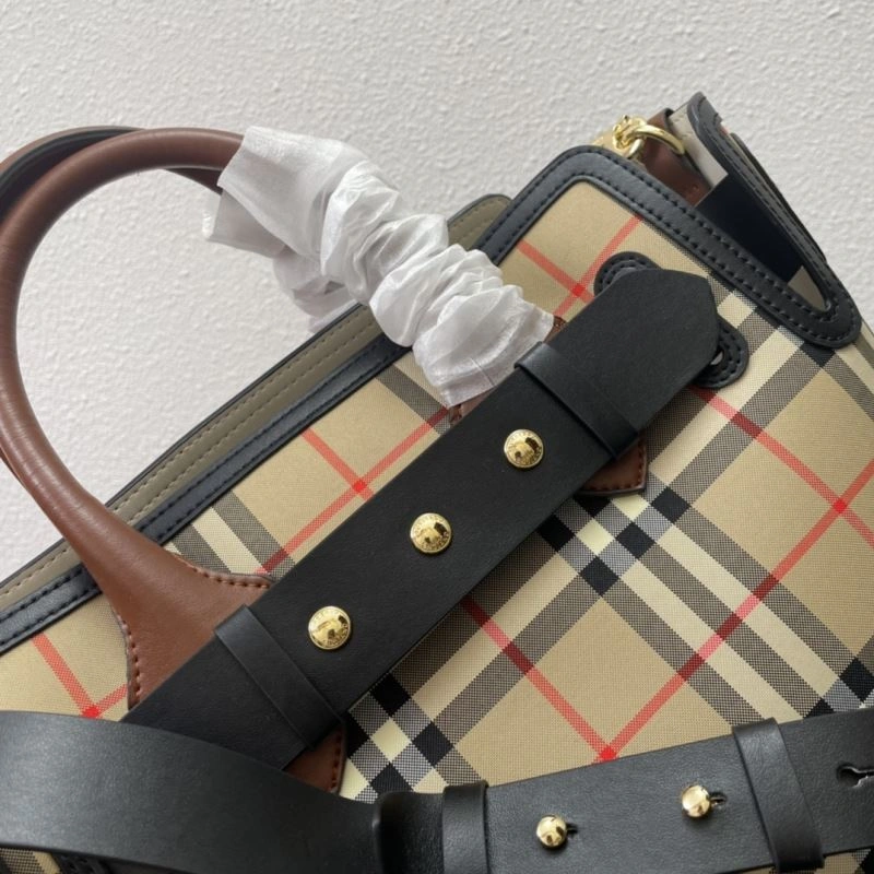Refined Burberry Shopping Bags 84567