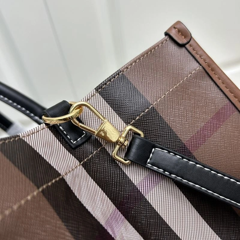 Burberry Shopping Bags Premium 84568