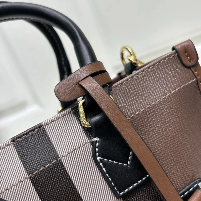Chic Burberry Shopping Bags 84566