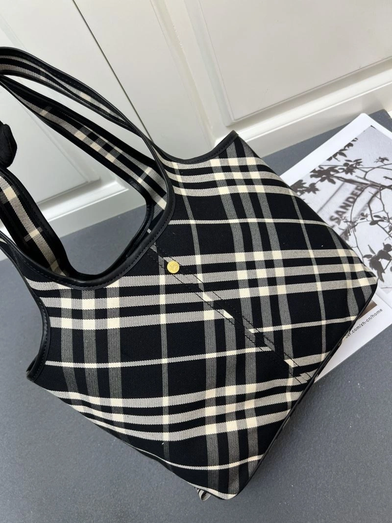 Burberry Shopping Bags Refined 84563