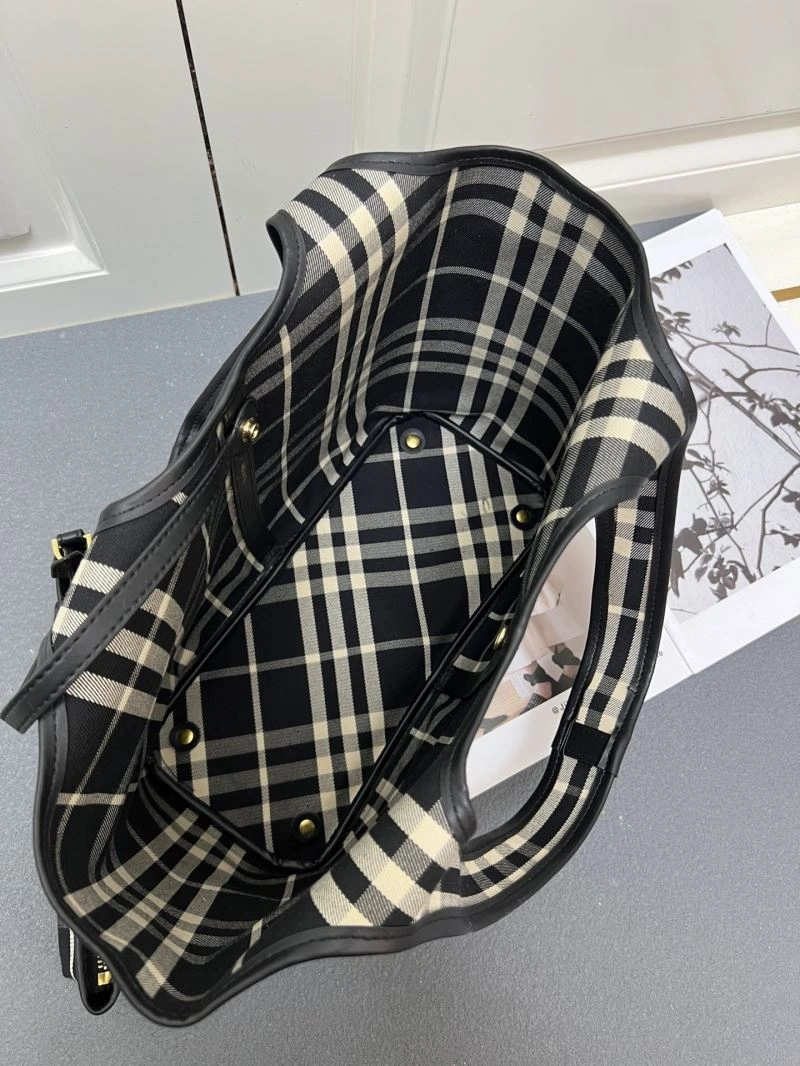 Burberry Shopping Bags Refined 84563
