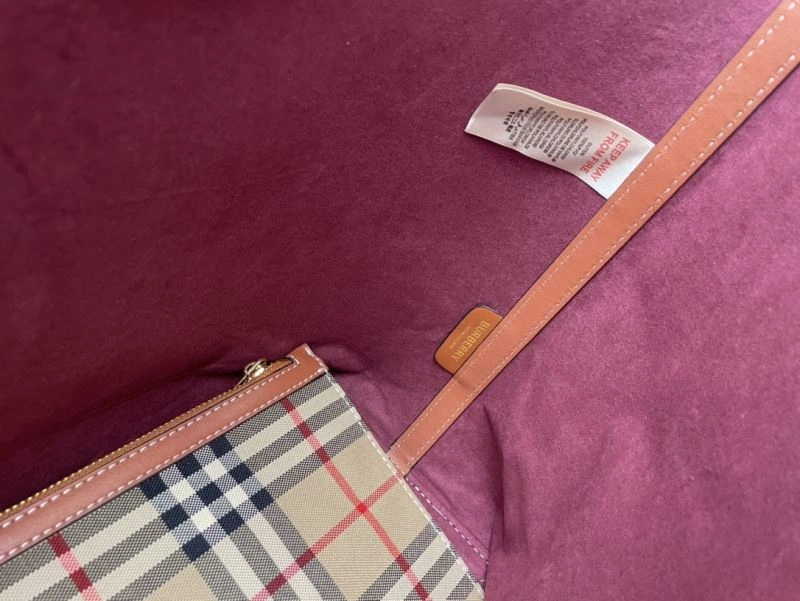 Colorful Burberry Shopping Bags 84551