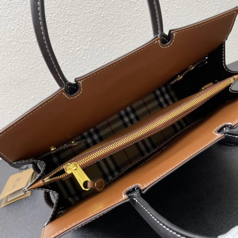 Burberry Shopping Bags Bold 84544