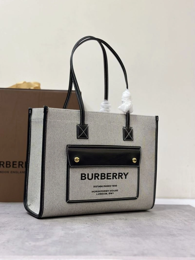 Burberry Shopping Bags Comfortable 64508