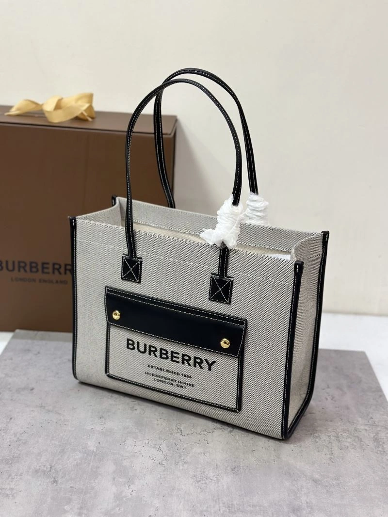Burberry Shopping Bags Comfortable 64508
