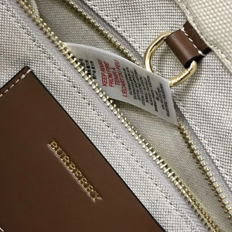 Burberry Shopping Bags WrinkleFree 64538