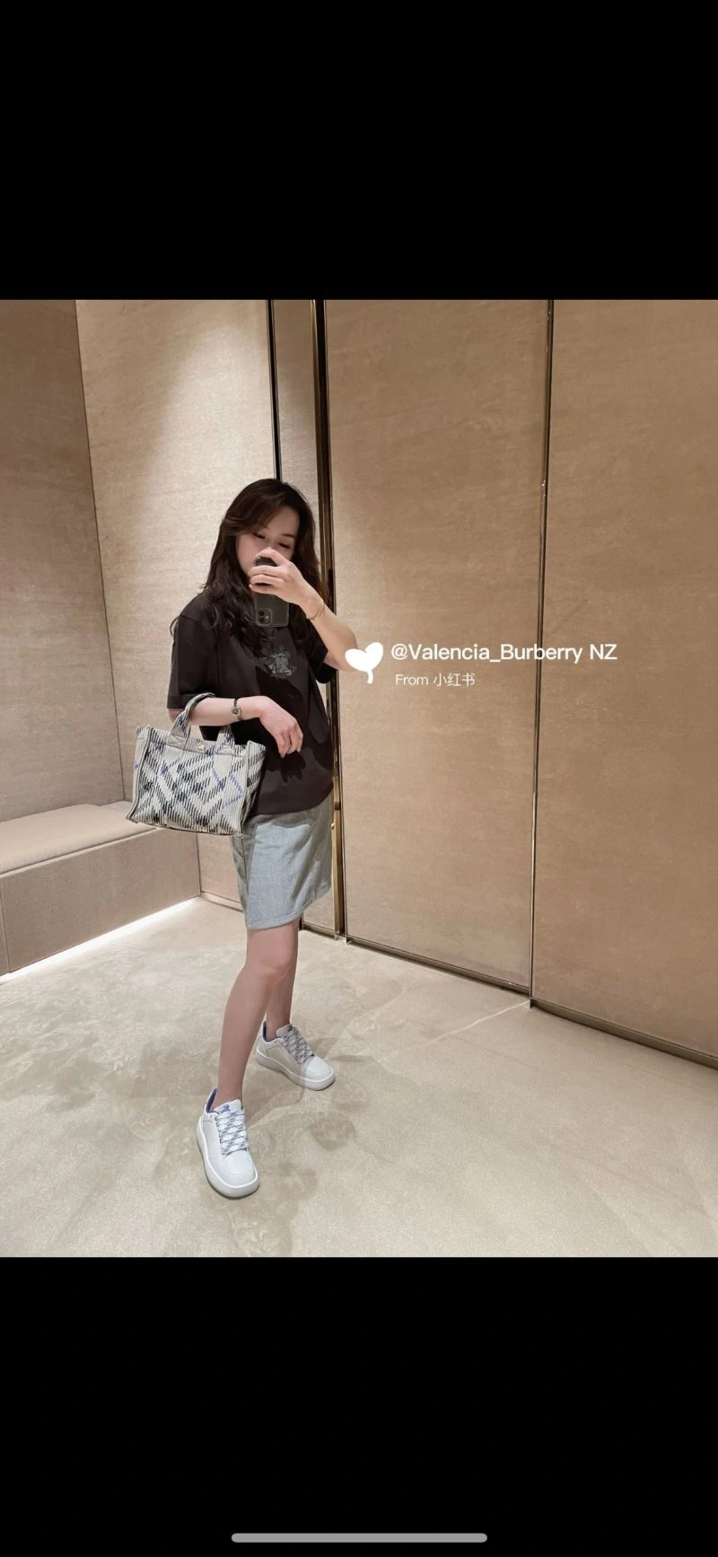 FlexibleFit Burberry Shopping Bags 64517