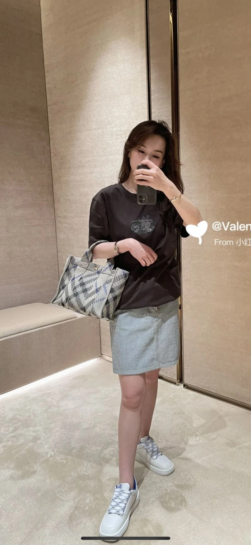 FlexibleFit Burberry Shopping Bags 64517