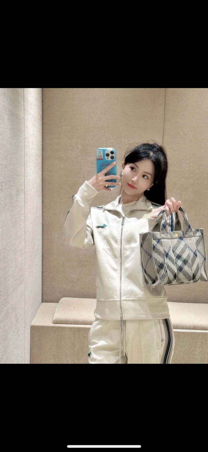 FlexibleFit Burberry Shopping Bags 64517