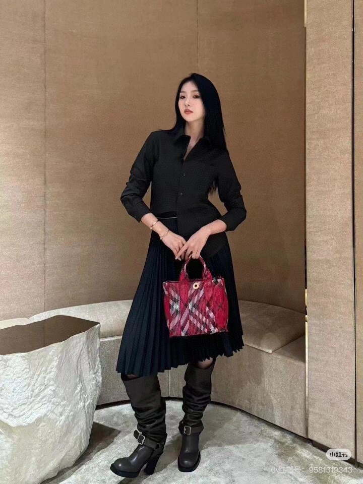 Reliable Burberry Shopping Bags 64588