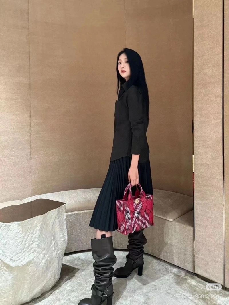 Reliable Burberry Shopping Bags 64588