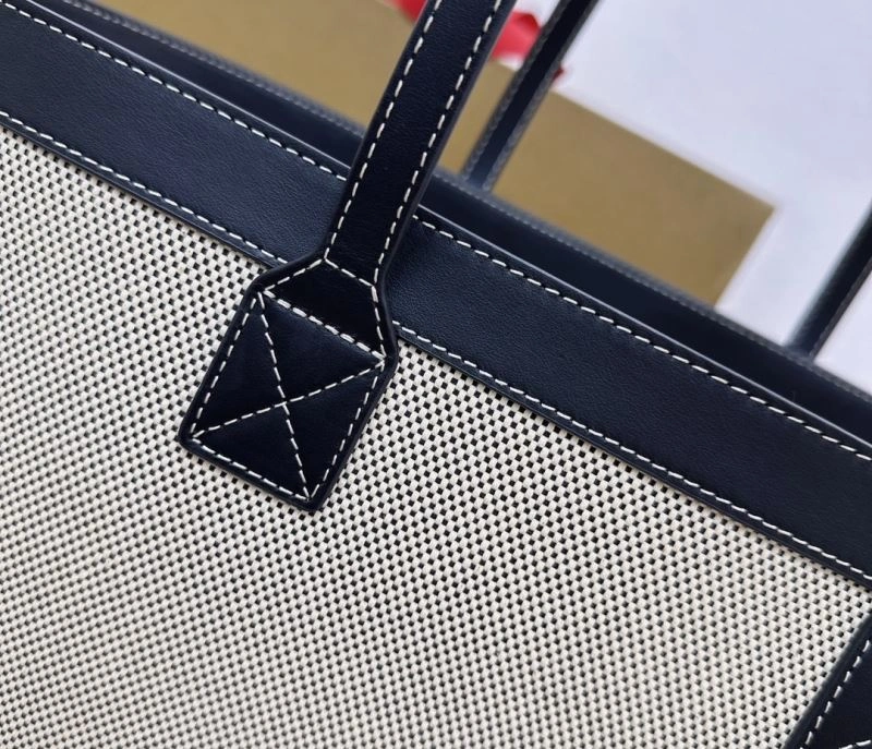 Sustainable Burberry Shopping Bags 64505