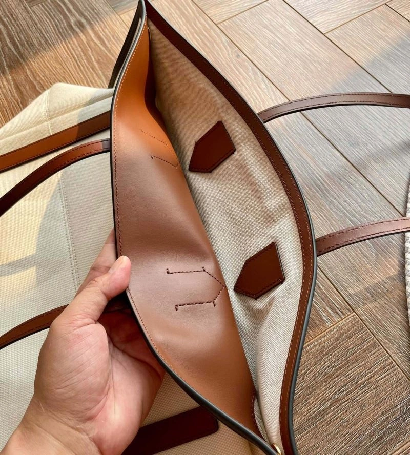 Burberry Shopping Bags Comfortable 64503