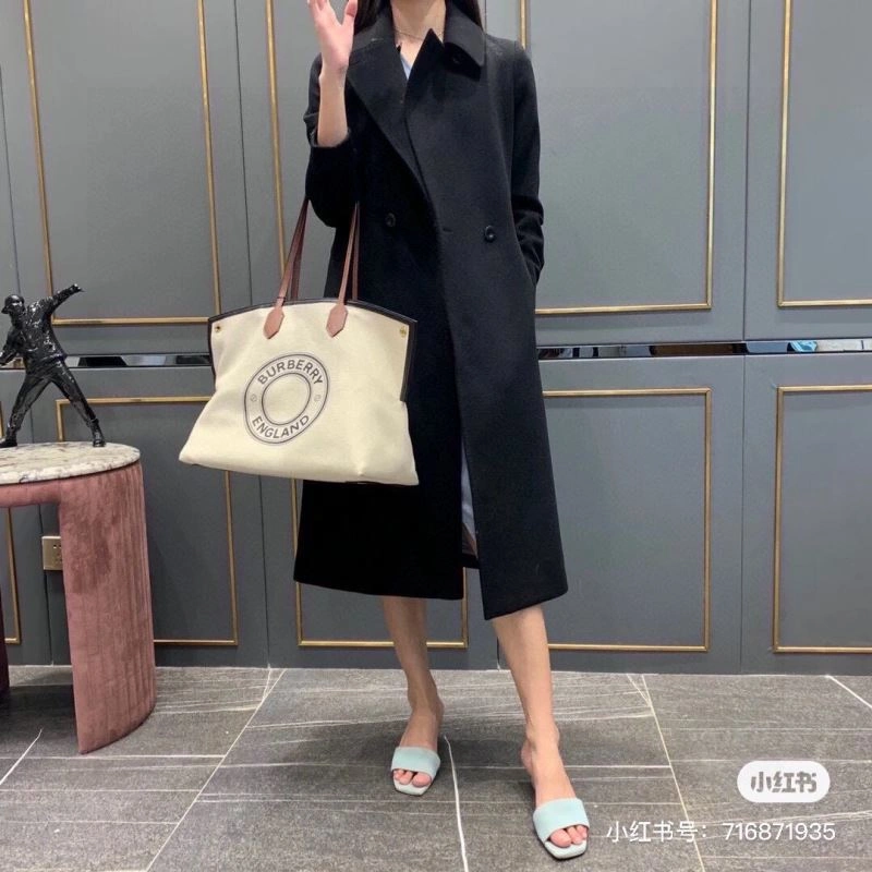Burberry Shopping Bags Comfortable 64503