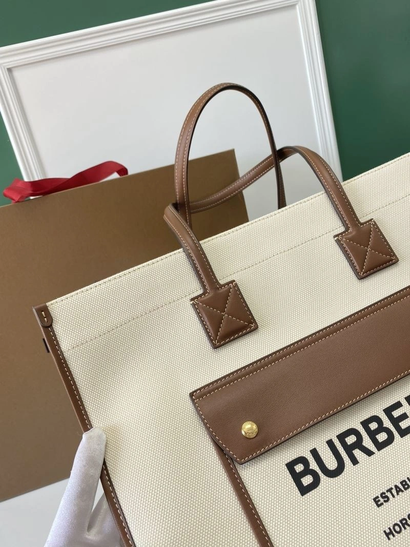 Burberry Shopping Bags SportInspired 64499