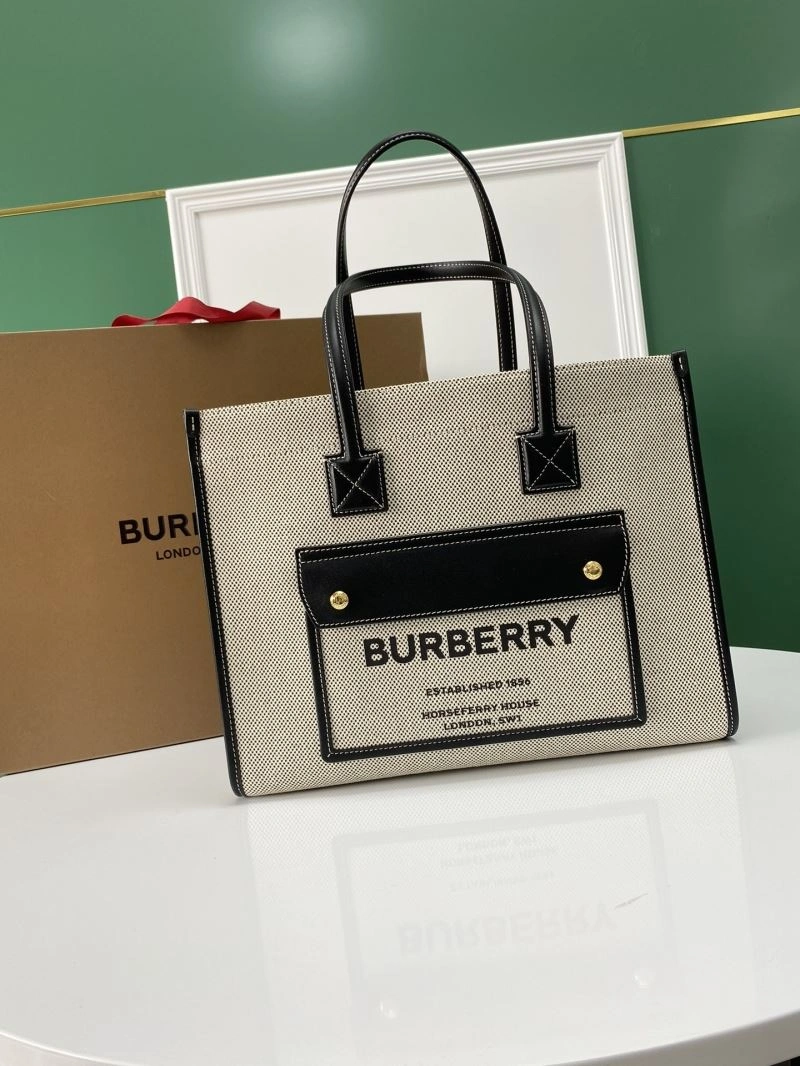 WellDesigned Burberry Shopping Bags 64504