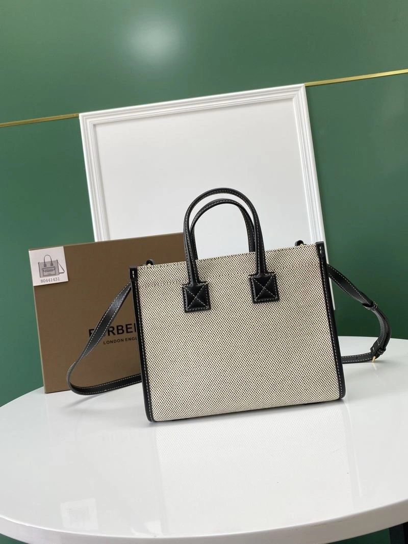 Elegant Burberry Shopping Bags 64498