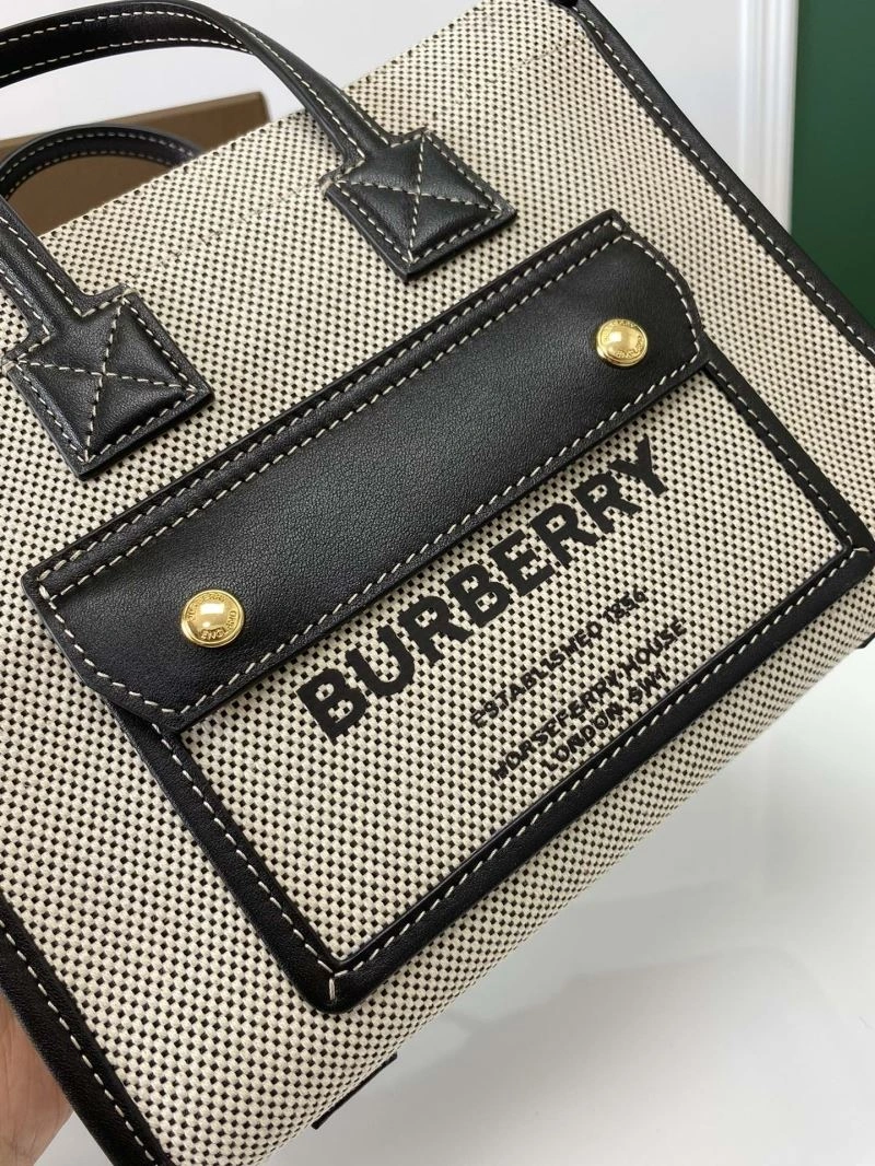 Elegant Burberry Shopping Bags 64498