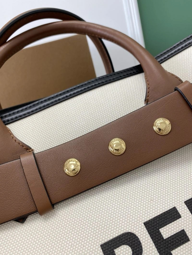 Effortless Burberry Shopping Bags 64497